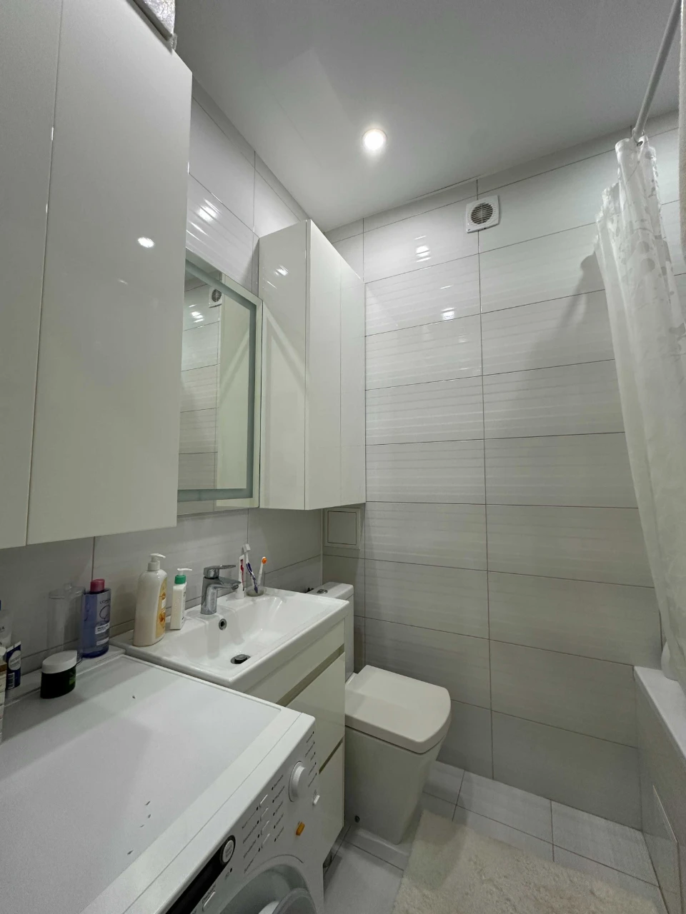 Shock price! Ready for life! spacious bright