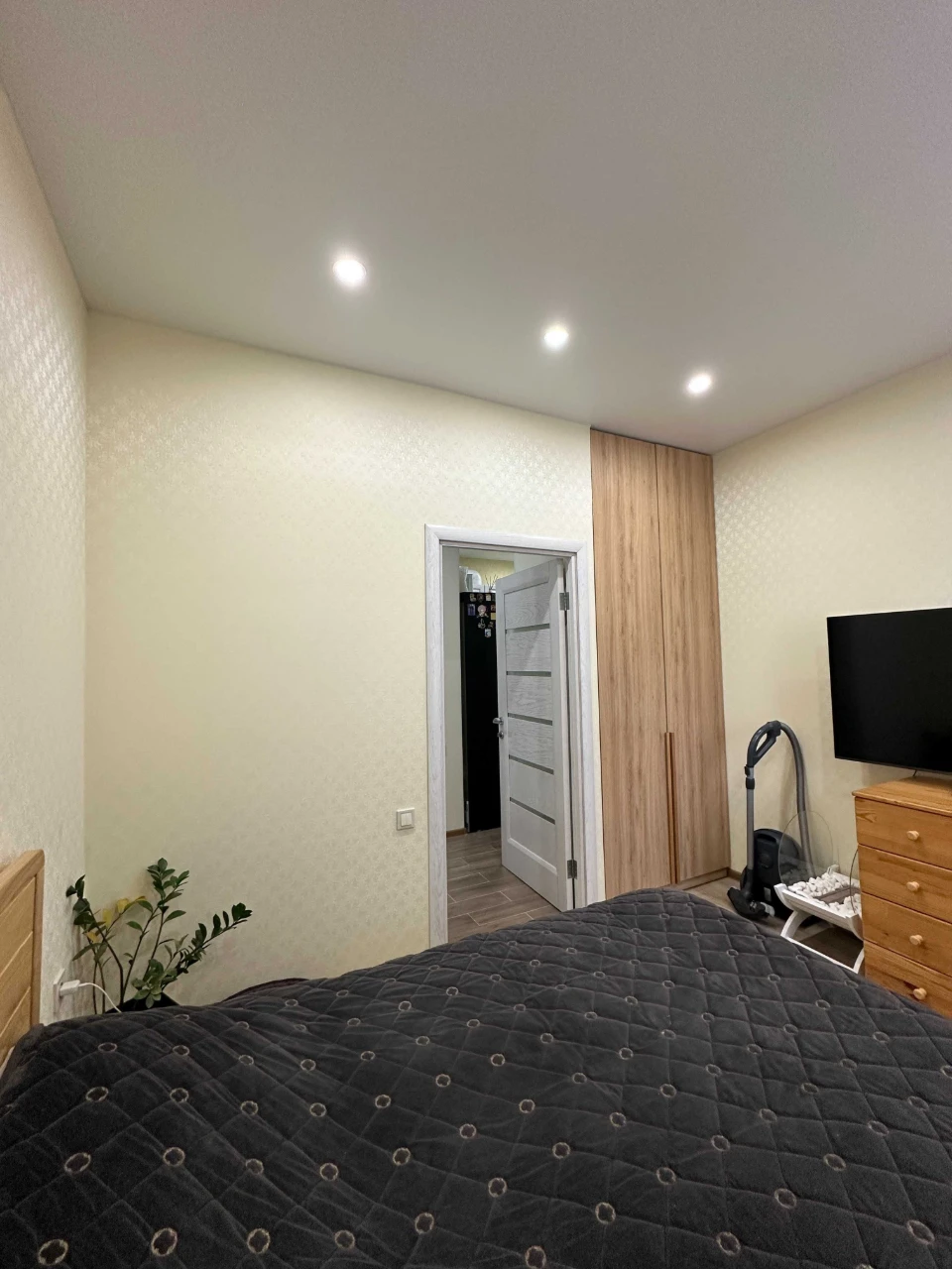 Shock price! Ready for life! spacious bright