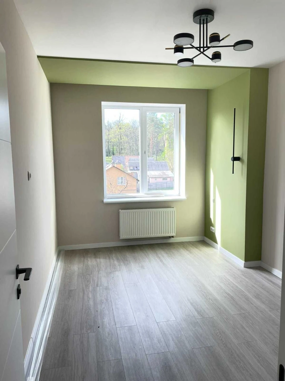 TWO-bedroom apartment with NEW renovation. State program.