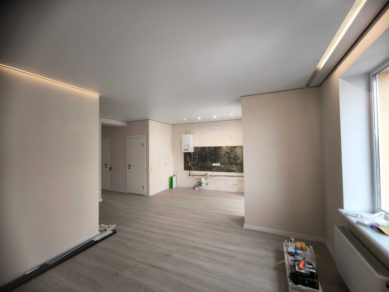 TWO-bedroom apartment with NEW renovation. State program.