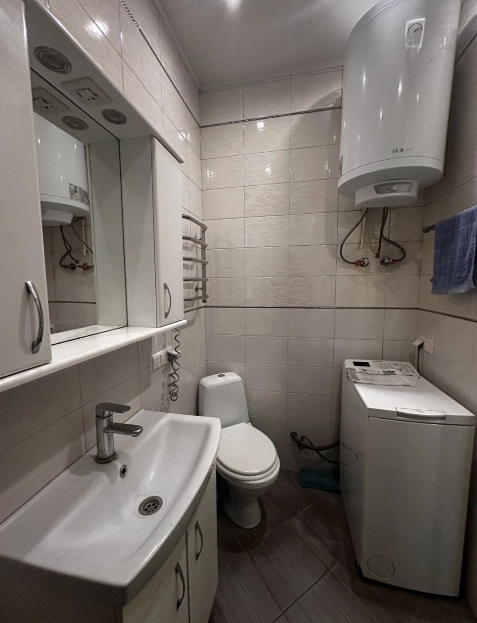 НАЙДЕШЧА 2-КОМНАТНАЯ КВАРТИРА БЛИЗ ОПЕРА! 51,5 м²,