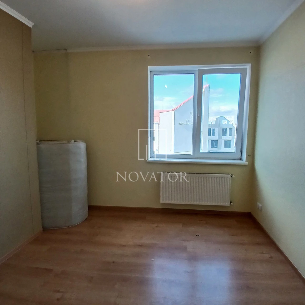 For sale 1-bedroom apartment with renovation in Irpin for only $75,000. Quick sale.