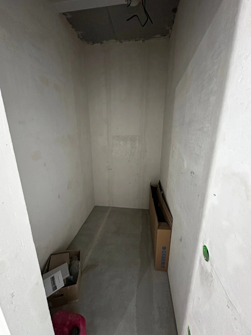 For Sale: 1-bedroom apartment, 39.8 sq m, with initial renovation, Irpin, вул.