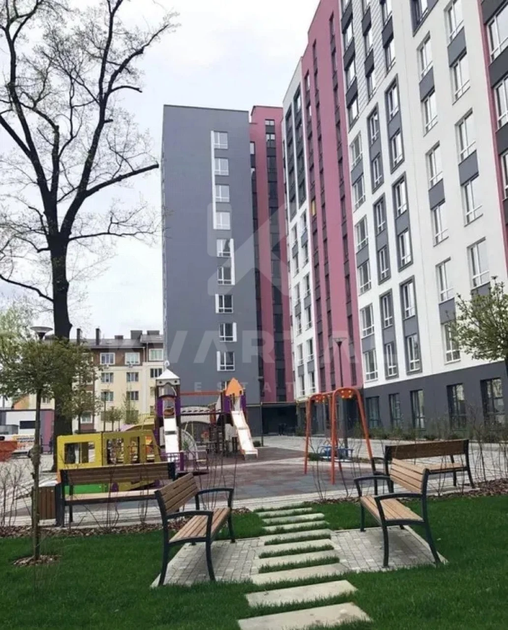 Three-bedroom apartment with minimal finishing in New Metres residential complex