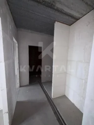 Three-bedroom apartment with minimal finishing in New Metres residential complex