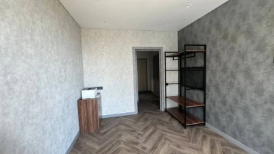 продам 2-х комнатную квартиру в Скай Сити на Варненской/Инг