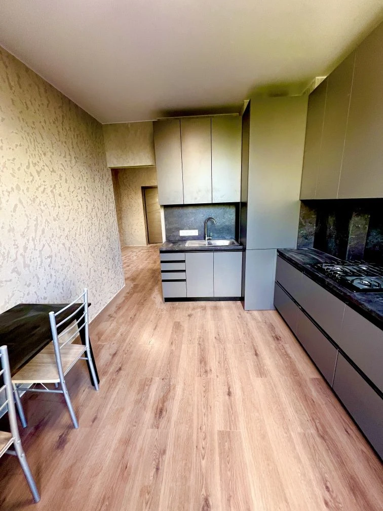 Spacious 2-bedroom apartment in Irpin in a luxurious complex