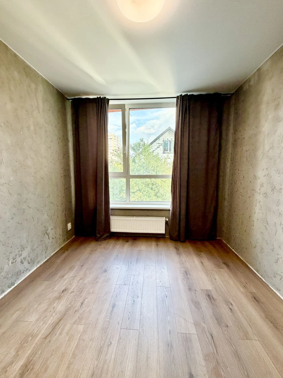 Spacious 2-bedroom apartment in Irpin in a luxurious complex