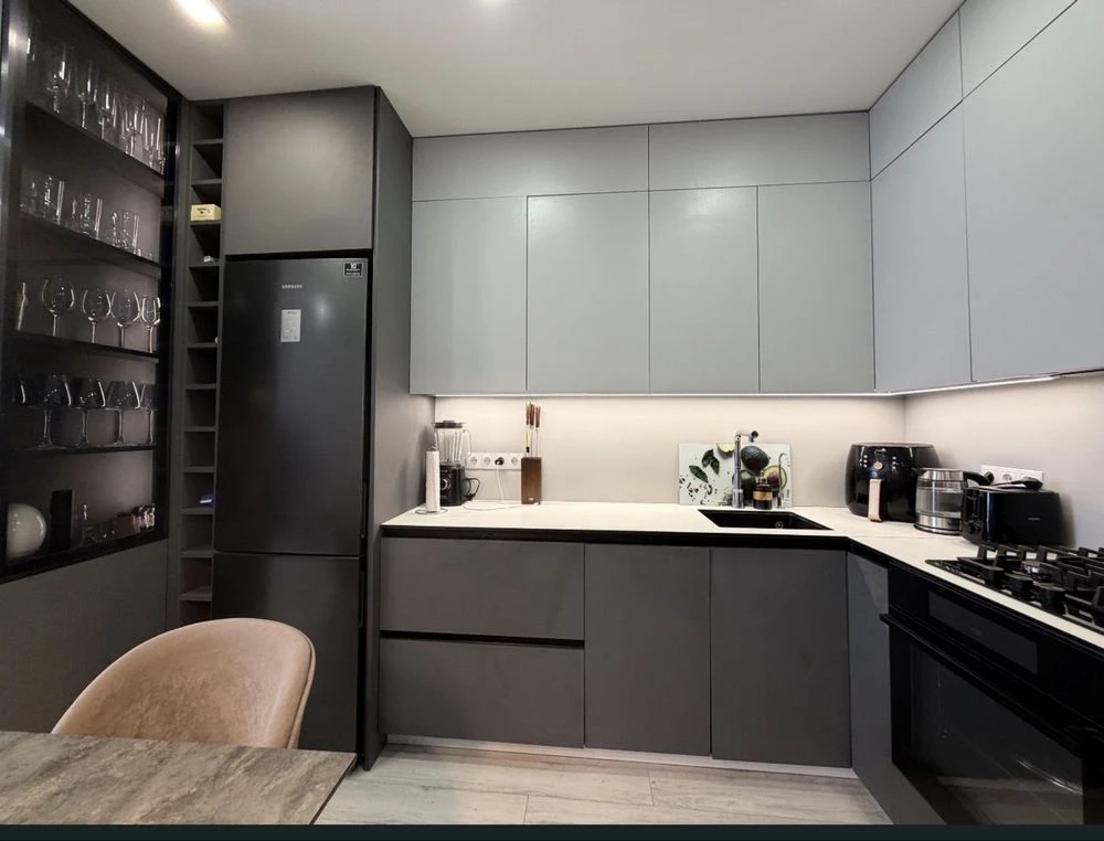 For sale stylish euro-apartment 50.7 m². Synergy 3+. From owner