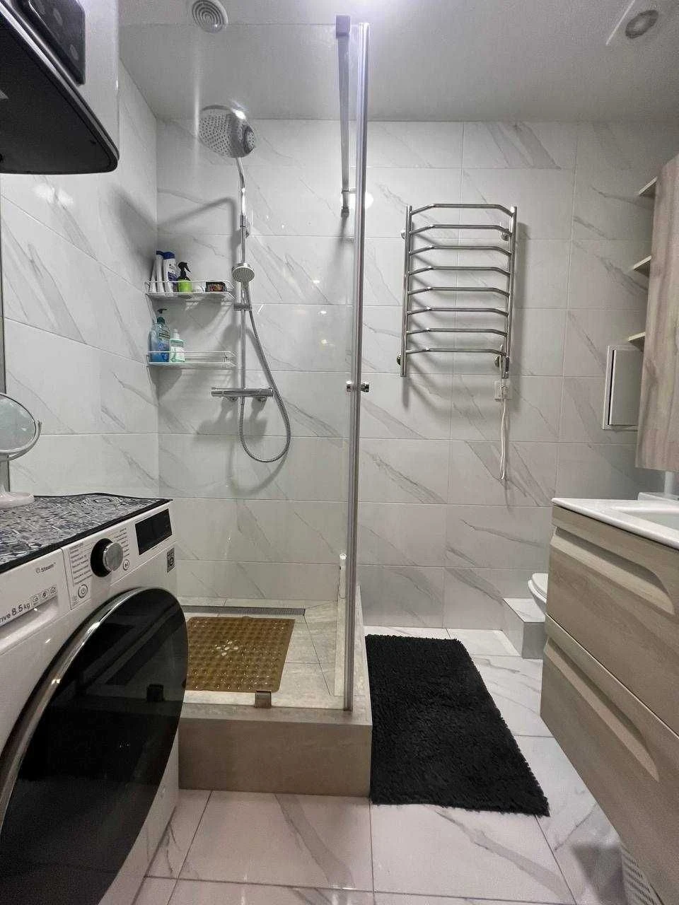 Fully renovated 2-bedroom apartment! Certificate, Voucher!