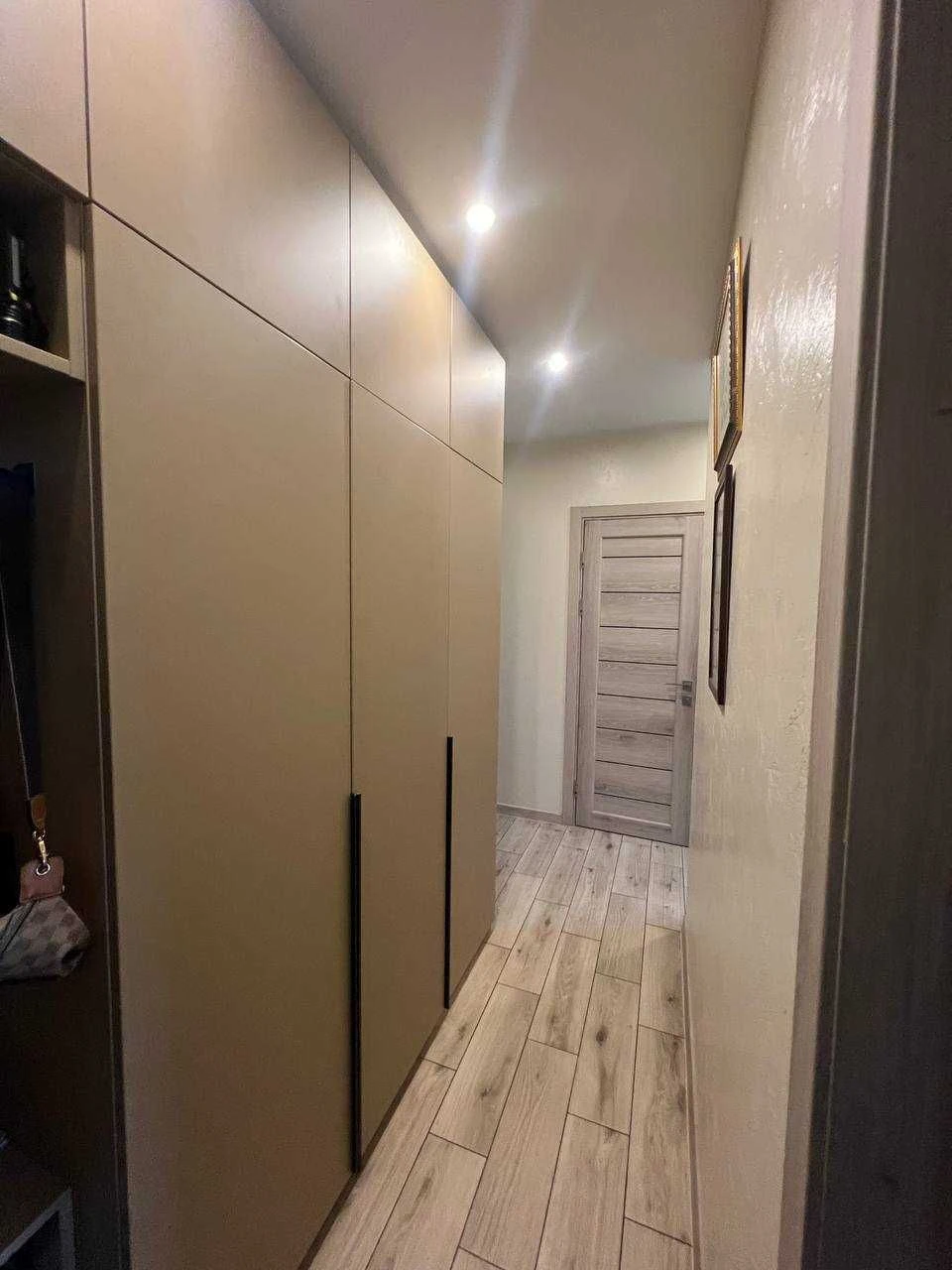 Fully renovated 2-bedroom apartment! Certificate, Voucher!