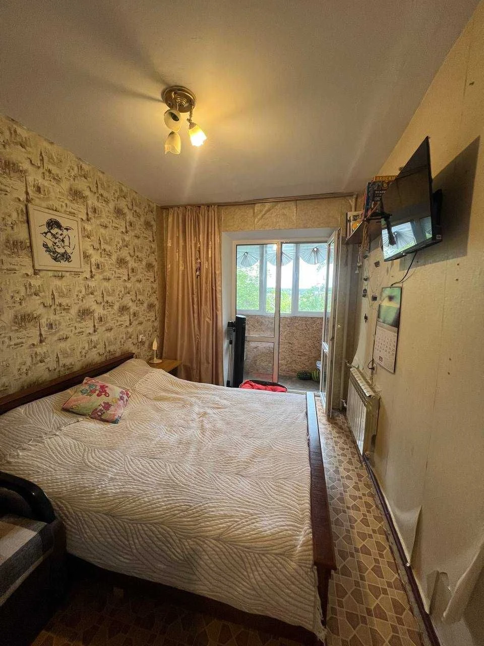 Fully renovated 2-bedroom apartment! Certificate, Voucher!