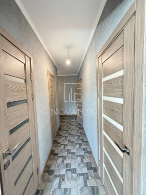 For sale, 2-bedroom apartment renovated and furnished in the center