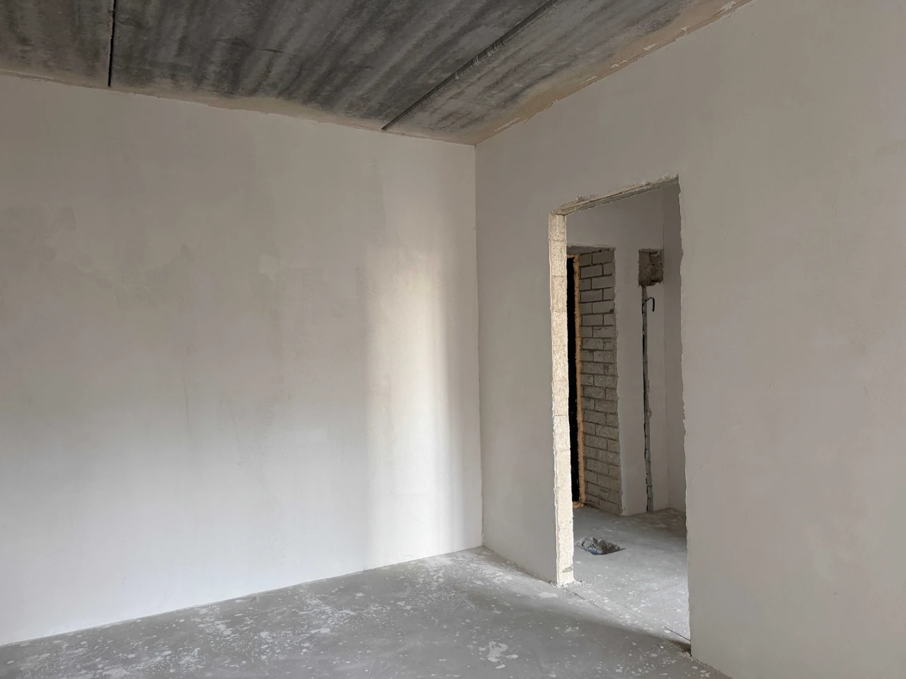 1-bedroom apartment for sale in the city center
