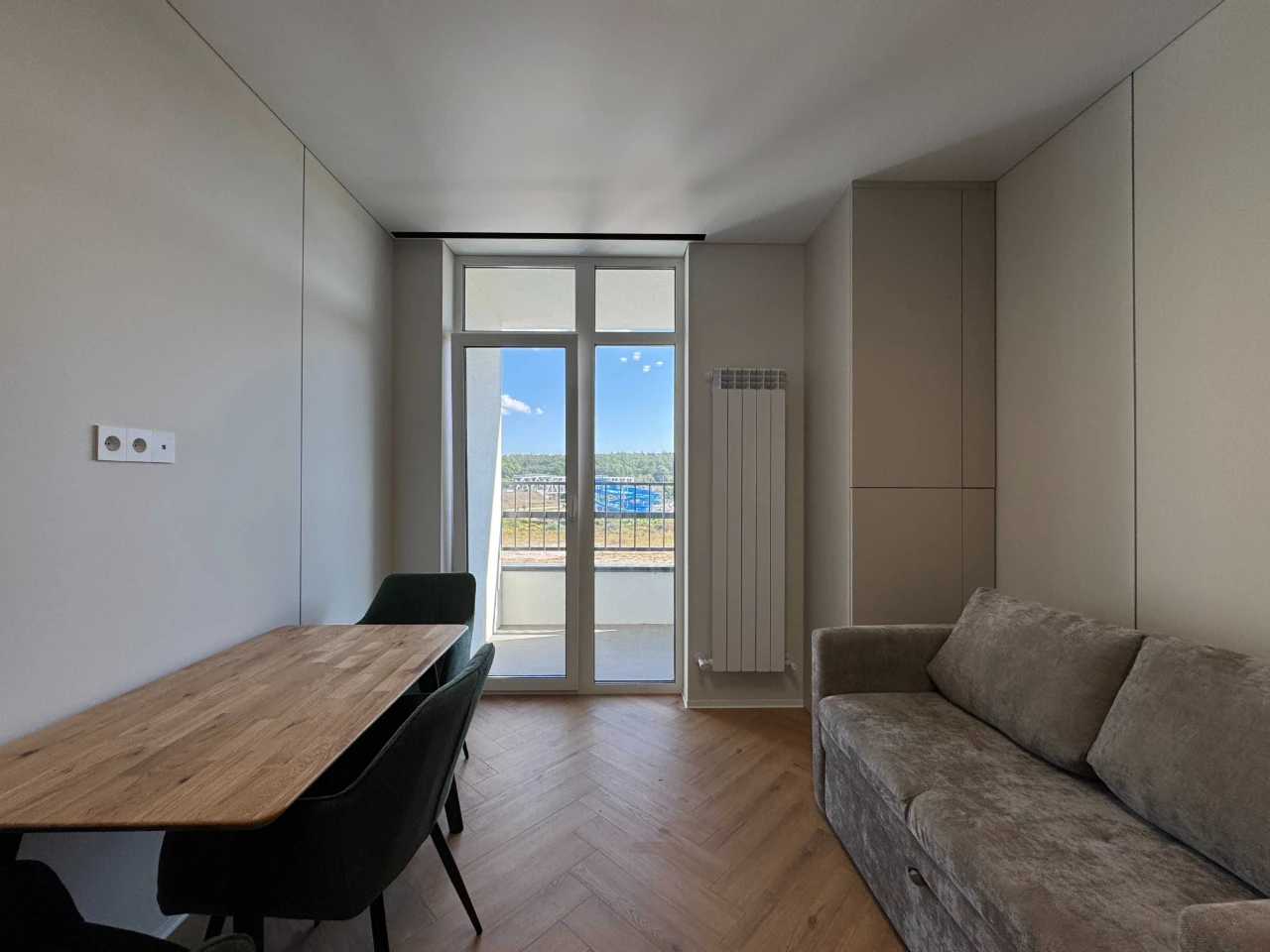One-bedroom apartment with new renovation. Irpin, Synerhiya Residence