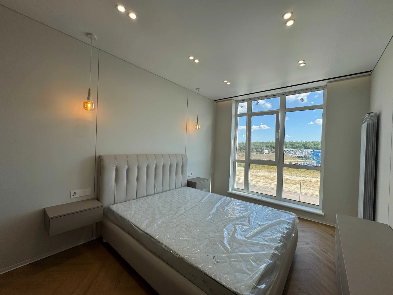 One-bedroom apartment with new renovation. Irpin, Synerhiya Residence
