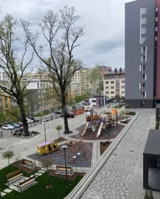 Продається 3-кімнатна квартира 71 м² в ЖК "Нові Метри Парк"