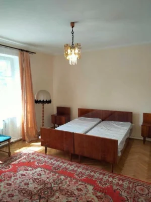 Продаж 5 кімн.квартира 124.60 м² 1/1ц вул.Пріцака 140000$
