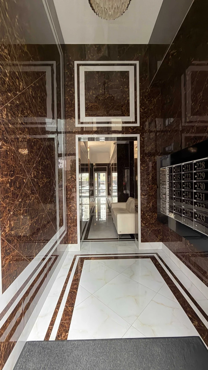 Spacious 3-bedroom apartment 83m2, double-sided in business class residential complex Central