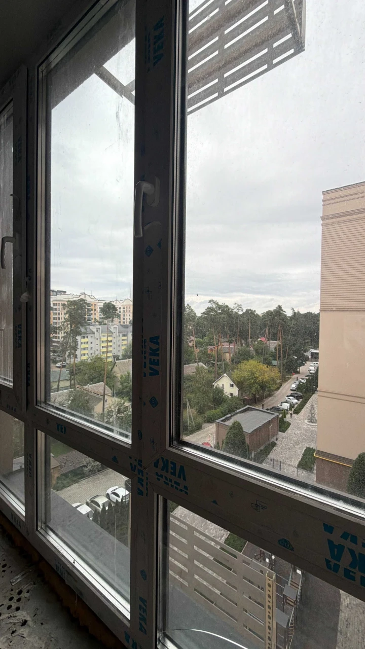 Spacious 3-bedroom apartment 83m2, double-sided in business class residential complex Central