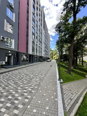 Нові Метри, однокімнатна квартира, низький поверх