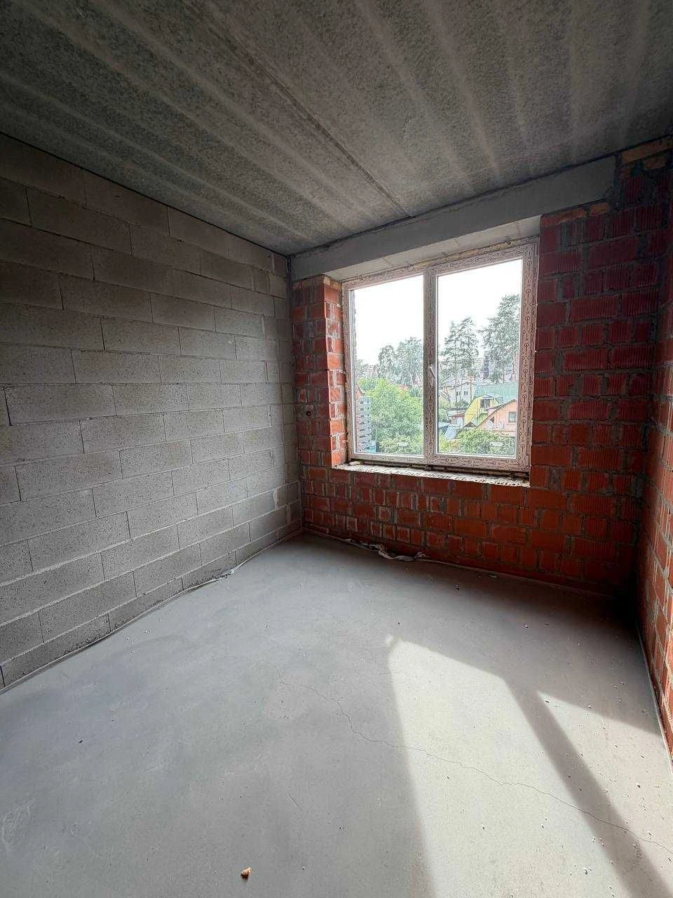 For Sale: 1-bedroom apartment in the center of Irpin, Kvartal Soborna residential complex.