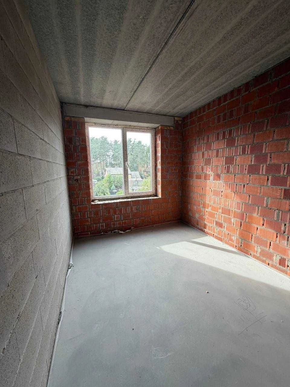 For Sale: 1-bedroom apartment in the center of Irpin, Kvartal Soborna residential complex.