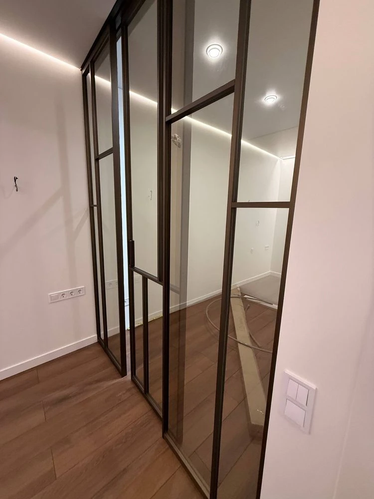 For Sale 1-bedroom apartment with designer renovation in residential complex "Tsé"
