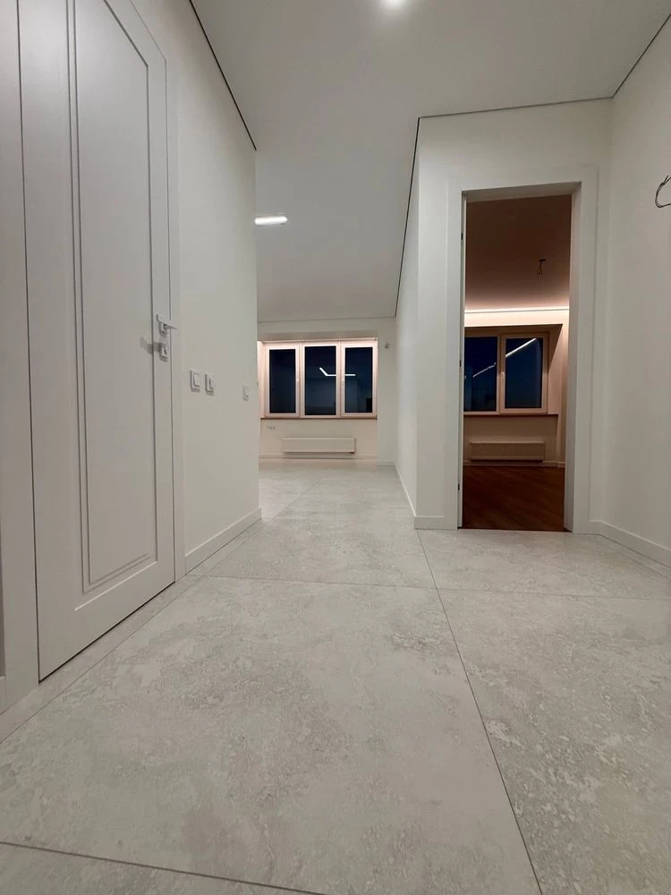 For Sale 1-bedroom apartment with designer renovation in residential complex "Tsé"
