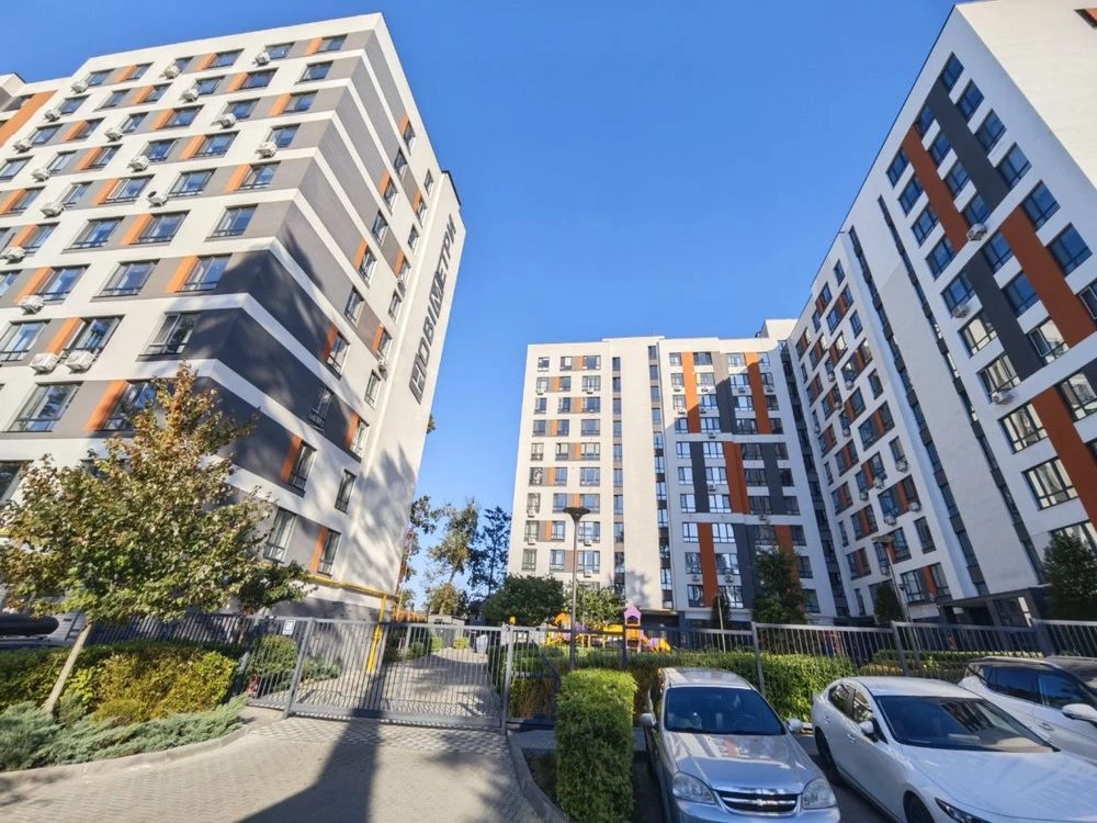 Apartment in ЖК Нові Метри Центр. 2-3 rooms with gas.