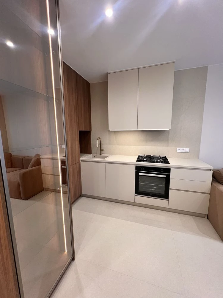 Sale of a designer apartment in the Synergy City residential complex