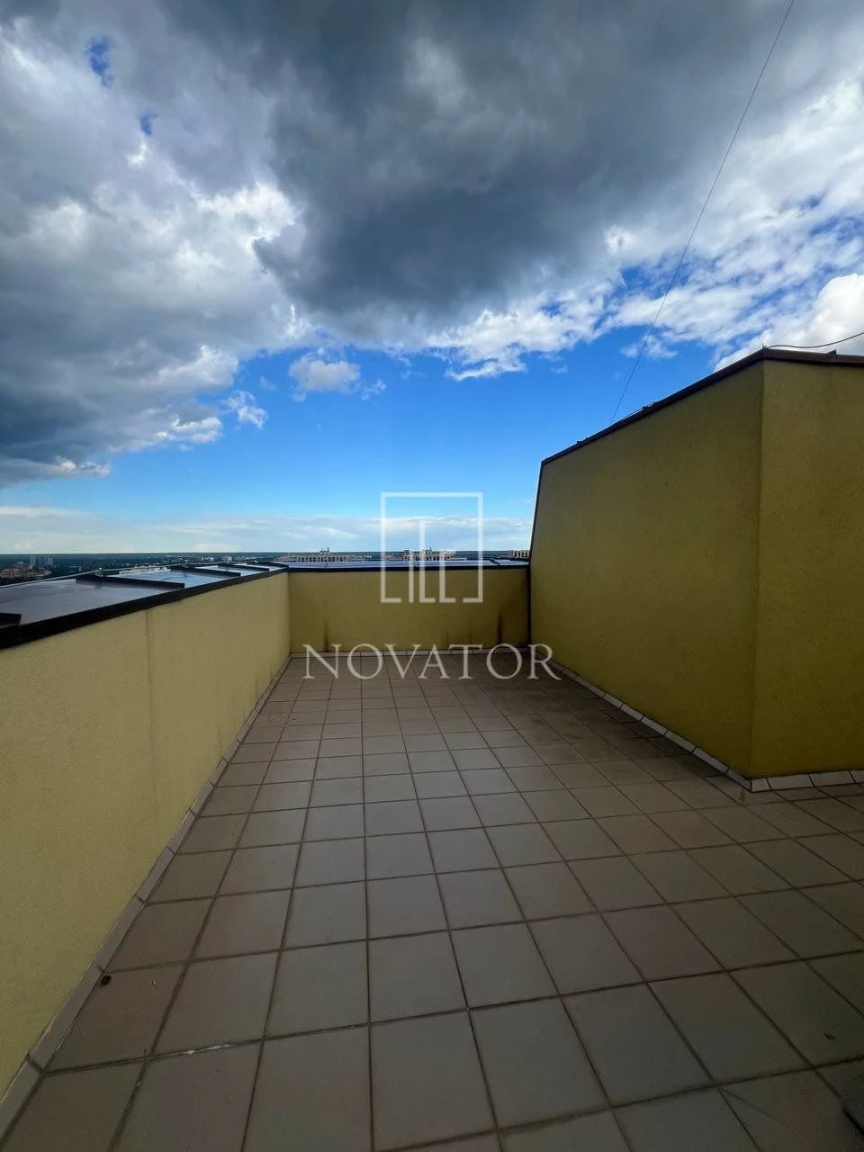 Irpin. ЖК Versailles. Un renovated. Two-room. Terrace. State property