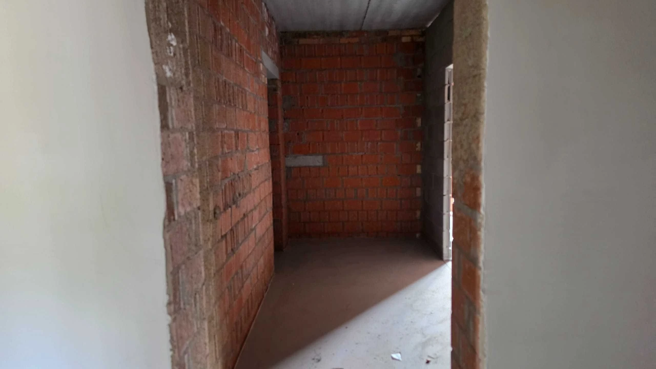 продается студия 28.8 м², средний этаж, не угловая. г. И