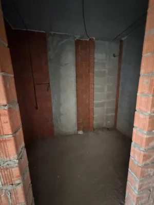 One-Bedroom Apartment for Sale! No Renovation!