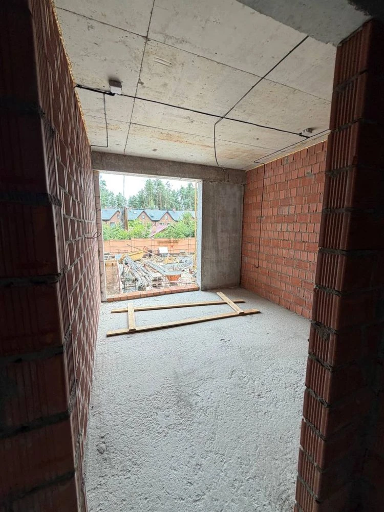 One-Bedroom Apartment for Sale! No Renovation!