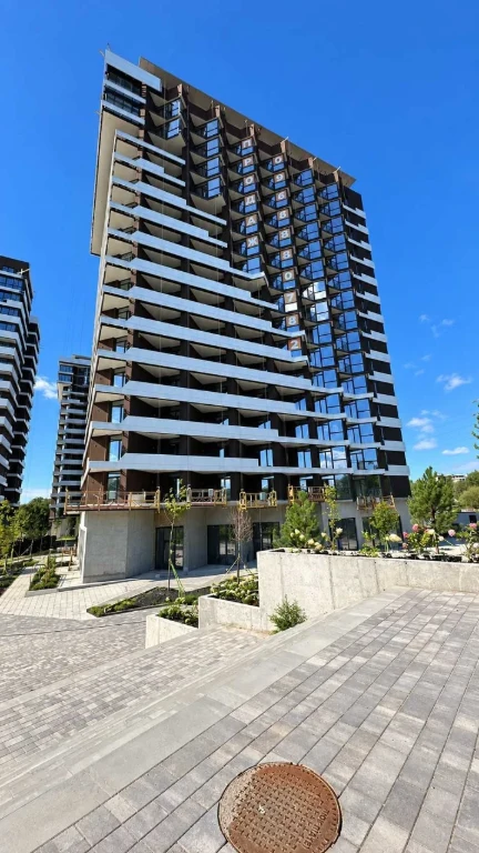 2-bedroom apartment 59.24 sq m in River Port residential complex near the lake – completed