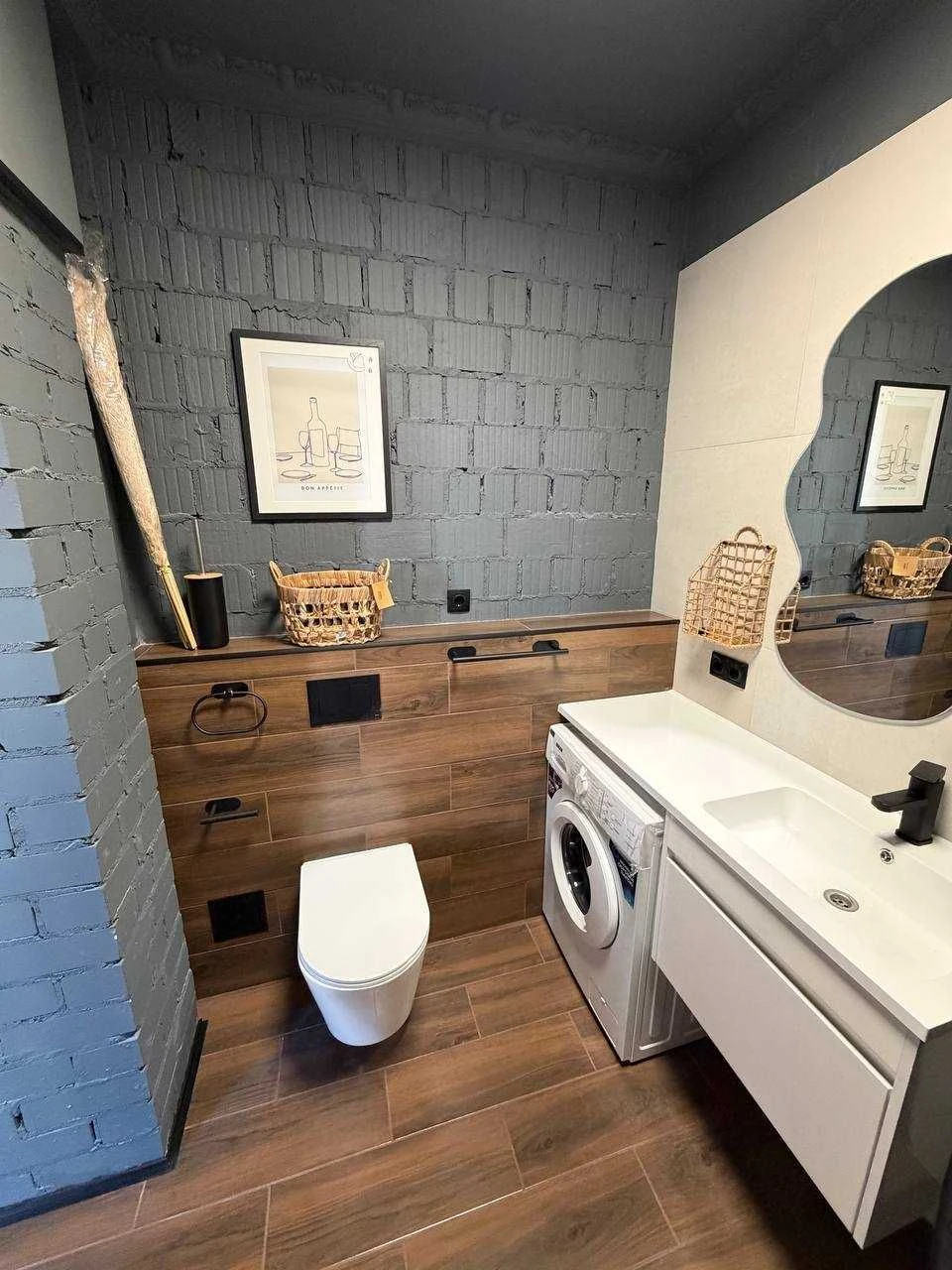 Urgent sale. Apartment with renovation. Excellent offer