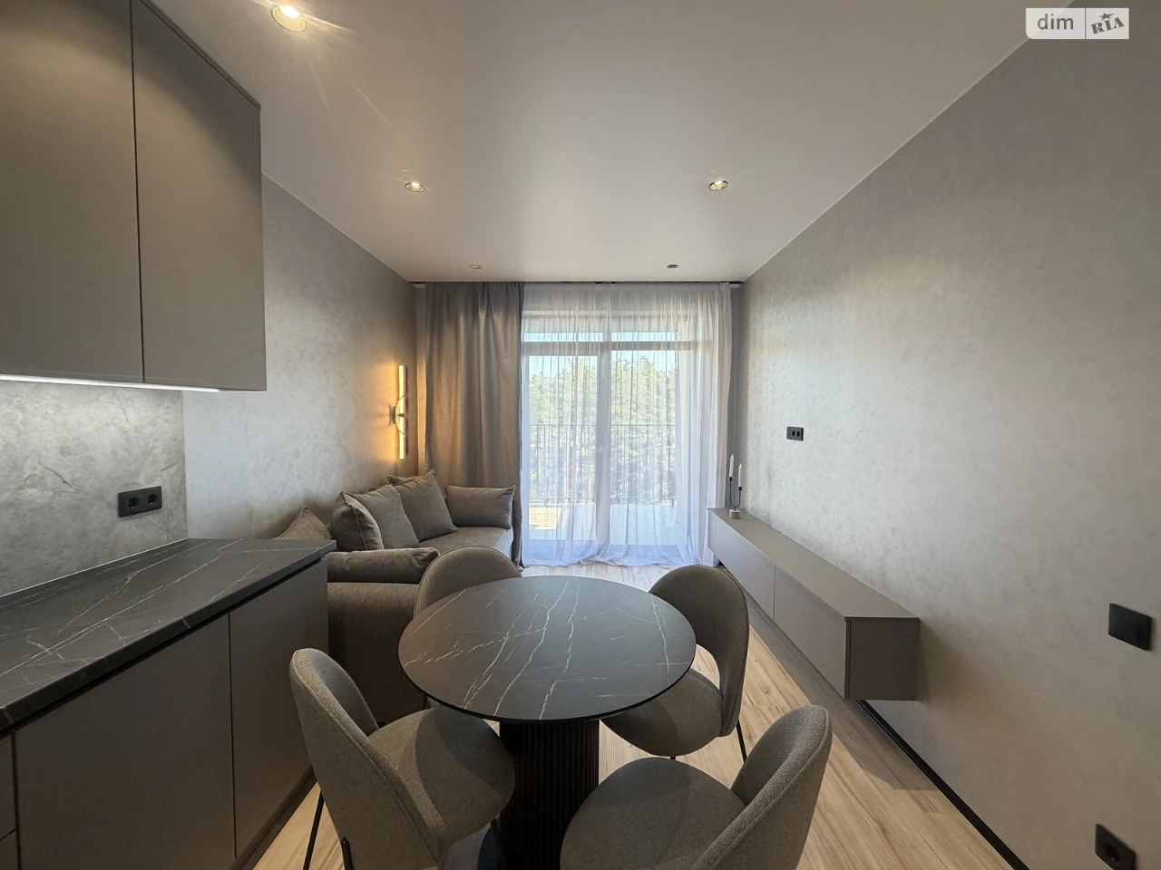 Продажа Квартира Романівка