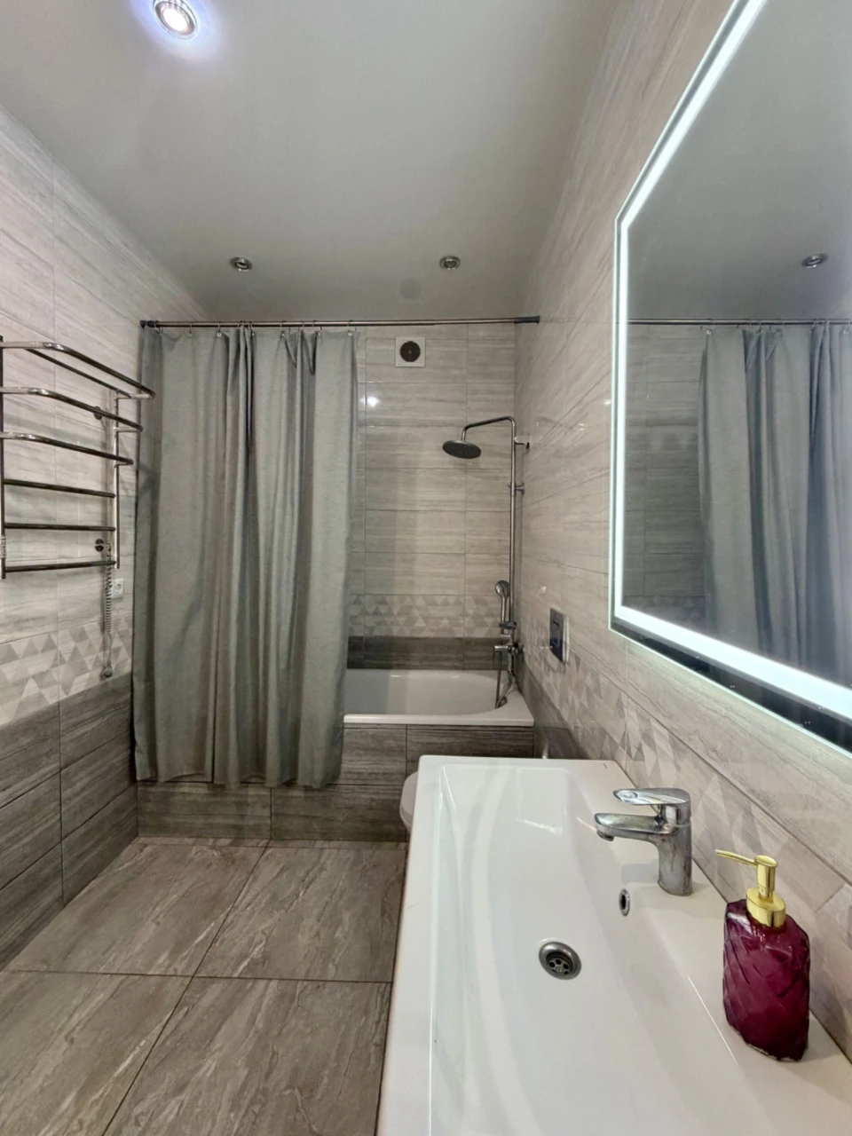 Irpin, Sale of a Euro 3-bedroom apartment in the "ESENIN" residential complex, with renovation 64 sq m