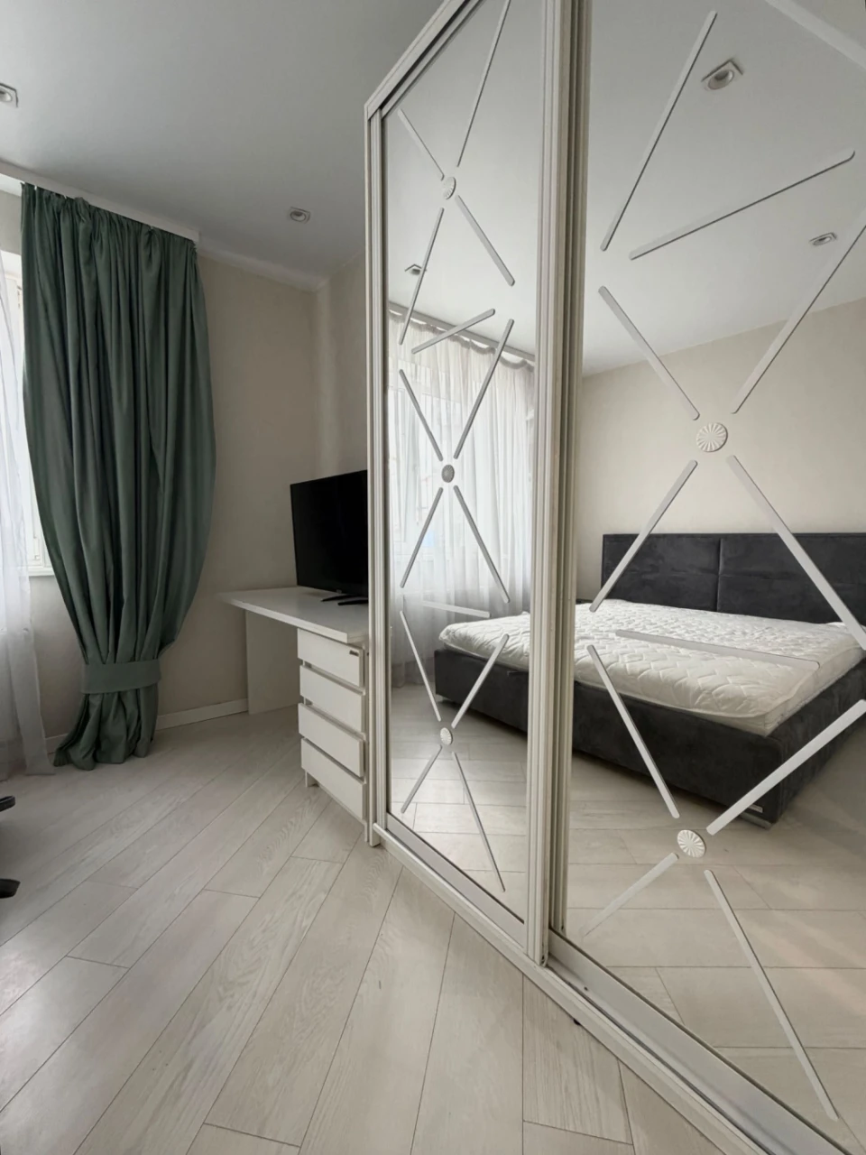 Irpin, Sale of a Euro 3-bedroom apartment in the "ESENIN" residential complex, with renovation 64 sq m