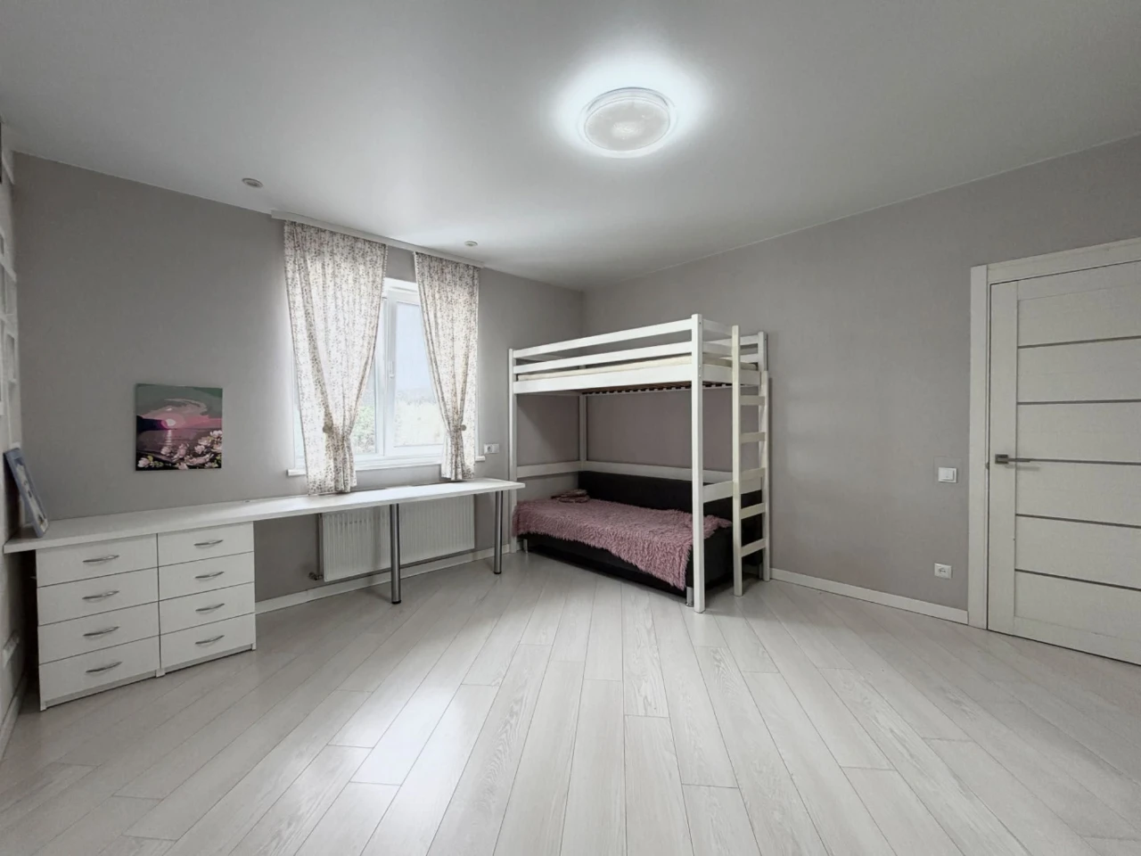 Irpin, Sale of a Euro 3-bedroom apartment in the "ESENIN" residential complex, with renovation 64 sq m
