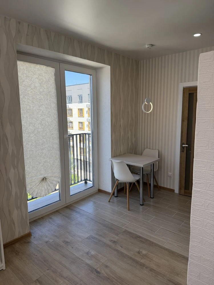 No commission! Modern renovated apartment in the "Molodist" residential complex!
