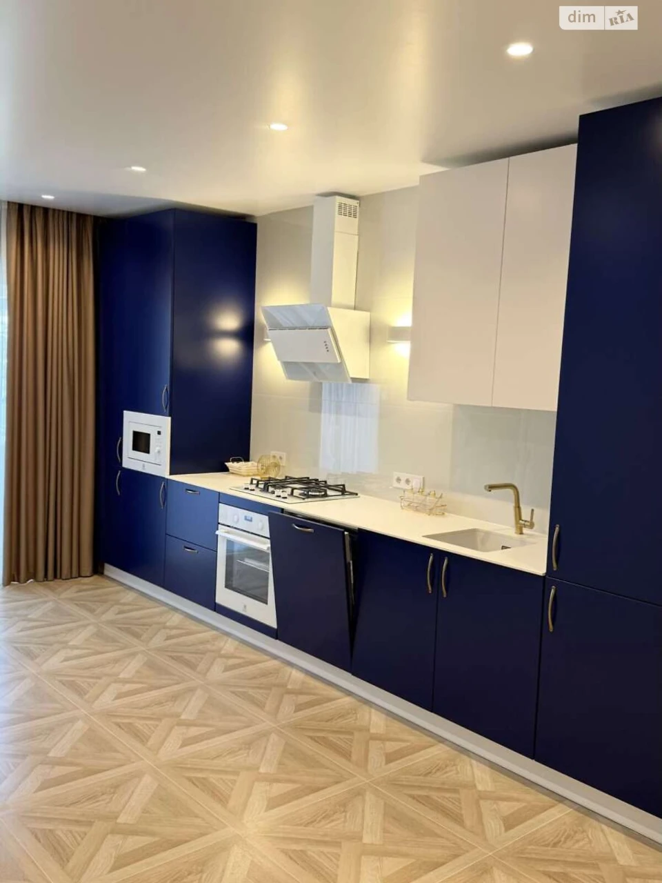 Apartment for Sale, Romaniwka