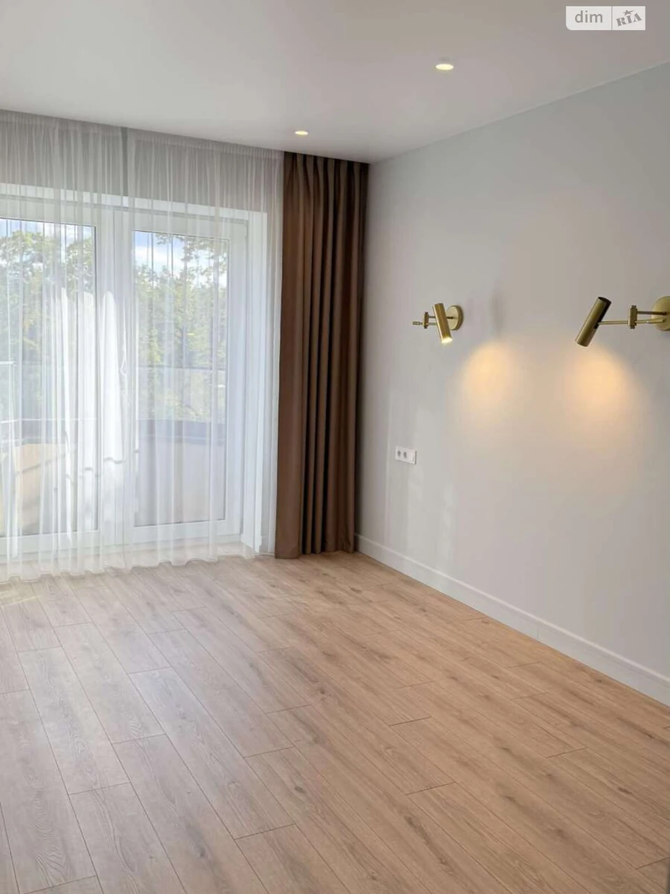 Apartment for Sale, Romaniwka