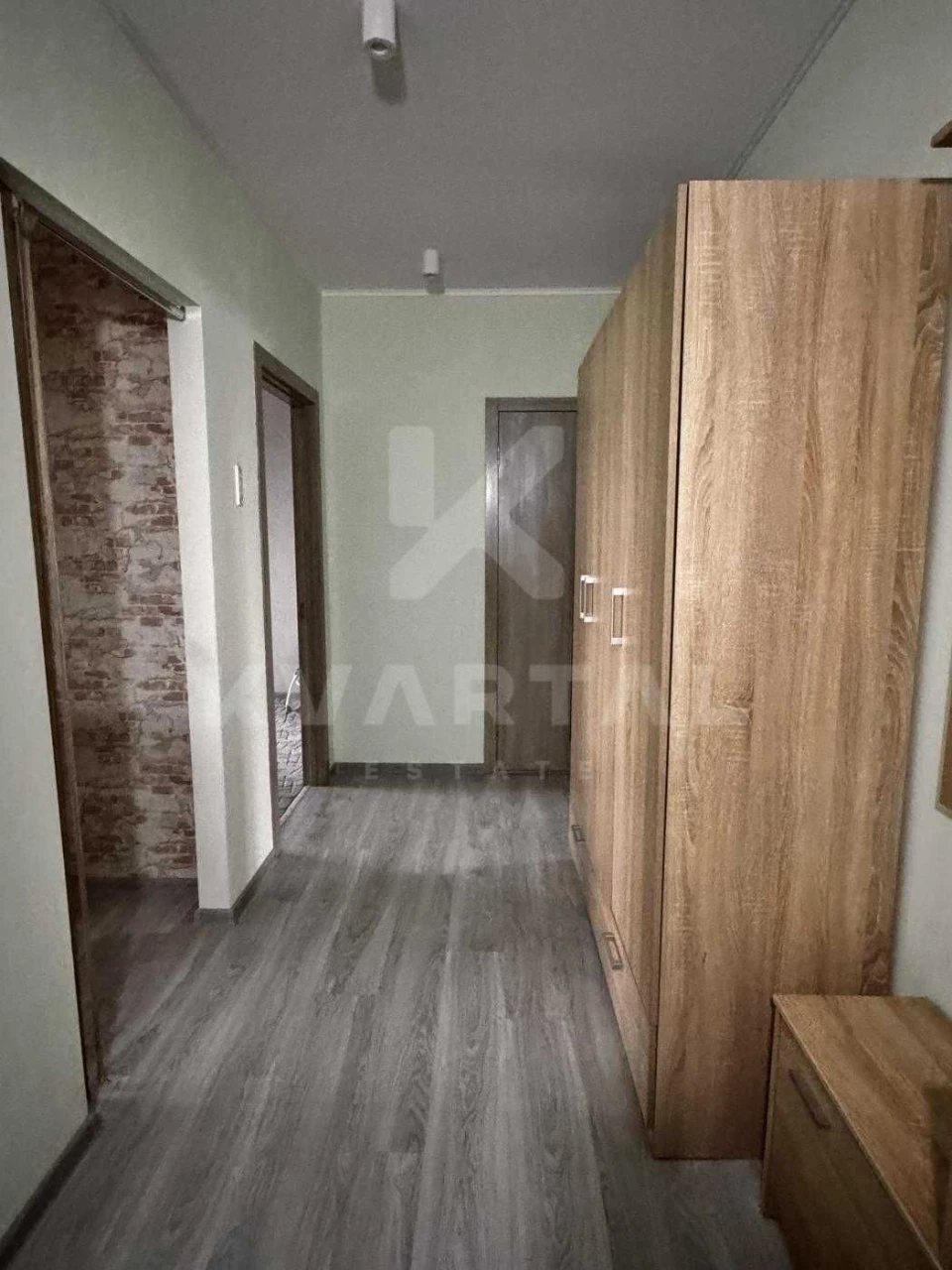 Продаж 2-кімнатної квартири (60 м2) з ремонтом ЦЕНТРАЛЬНИЙ