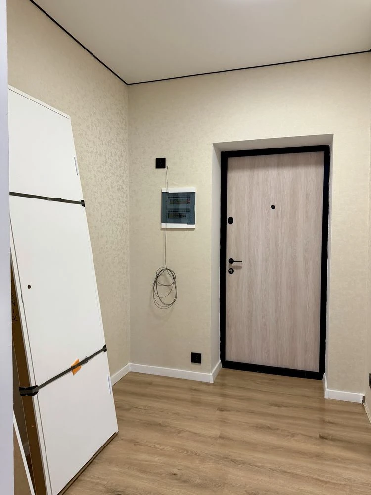For Sale: Apartment in the "Molodist" residential complex with a balcony