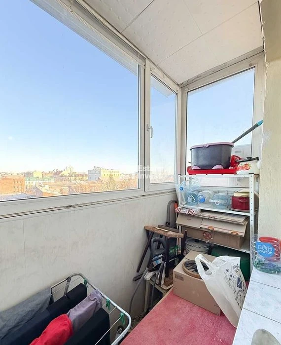 I will sell a 3-room apartment in a new building on Dmytrivska Street, 5.