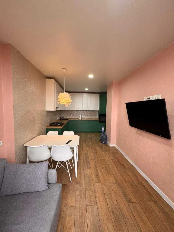 Two-bedroom apartment with a wow effect! Modern renovation, cozy