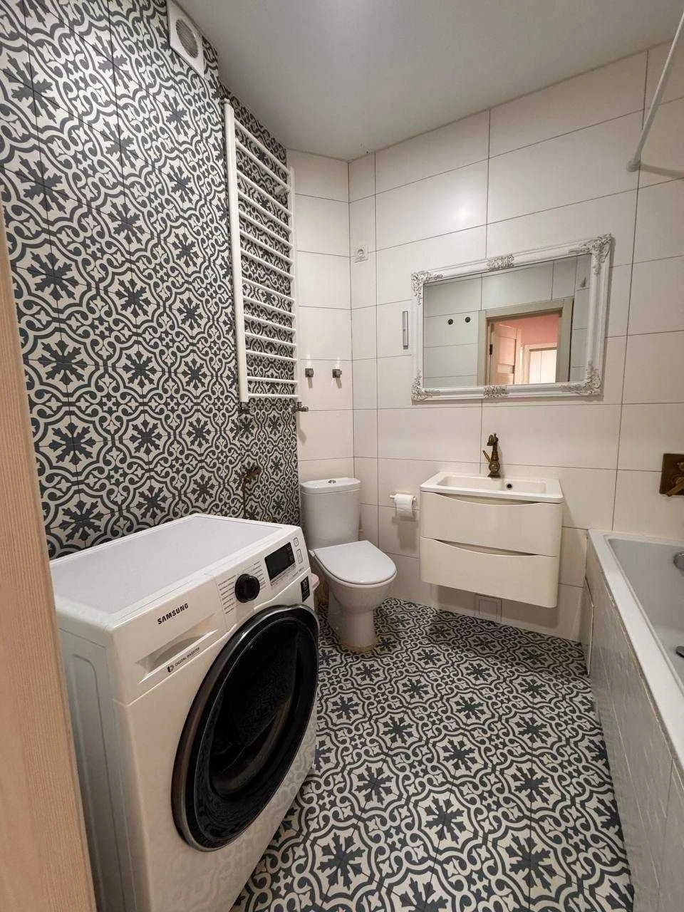Two-bedroom apartment with a wow effect! Modern renovation, cozy