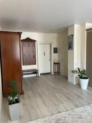 Sale of a spacious apartment with renovation and furniture in ЖК Ірпінсь